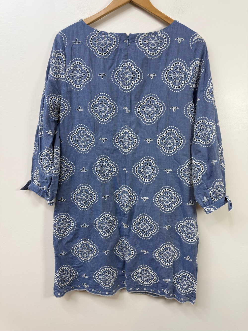 Talbots Blue Eyelet Embroidered Shift Dress size 10P - Picture 4 of 12